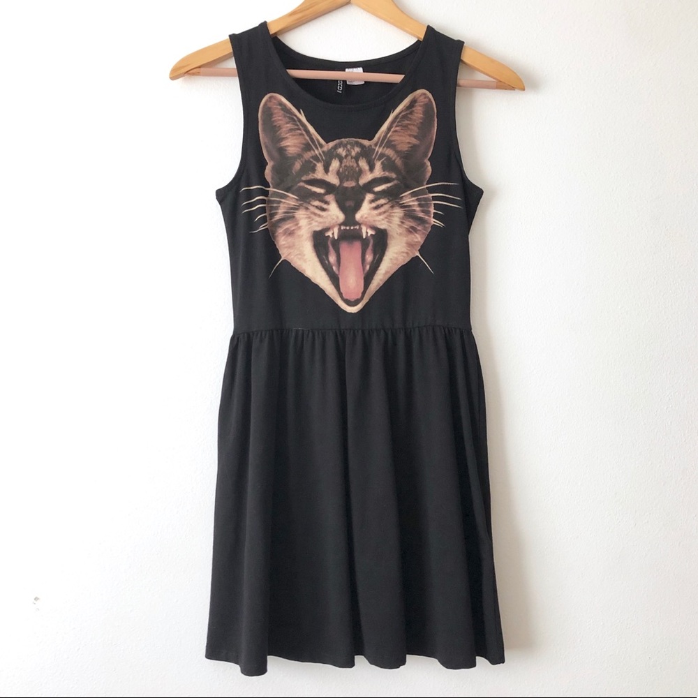 H&M Sleeveless Skater Dress